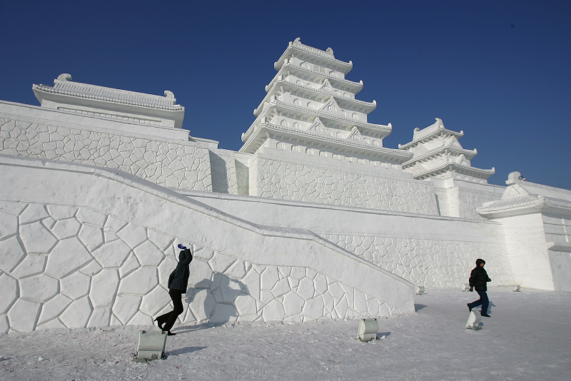 Illustration for article titled The Most Magnificent Ice Castles in the World